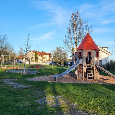 Ferienwohnung Julija Riedheim Hilzingen Exteriör bild